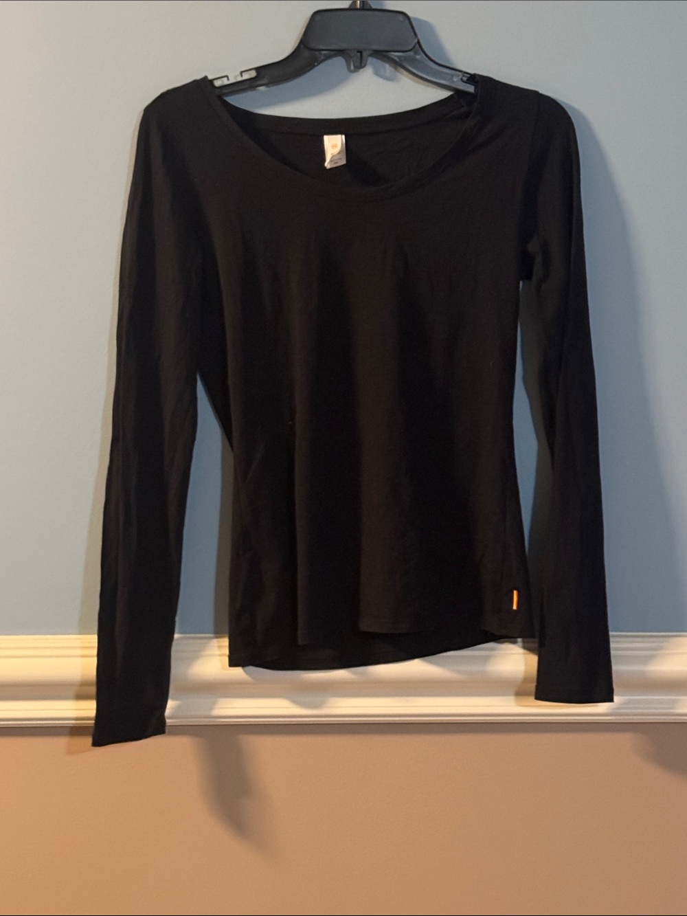 Lucy women’s long sleeve thin tshirt
